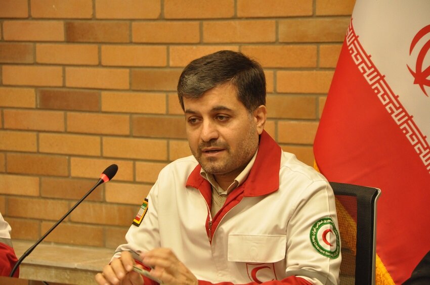 مدیرعامل جمعیت هلال احمر استان گیلان از کتابخانه مرکزی رشت بازدید کرد