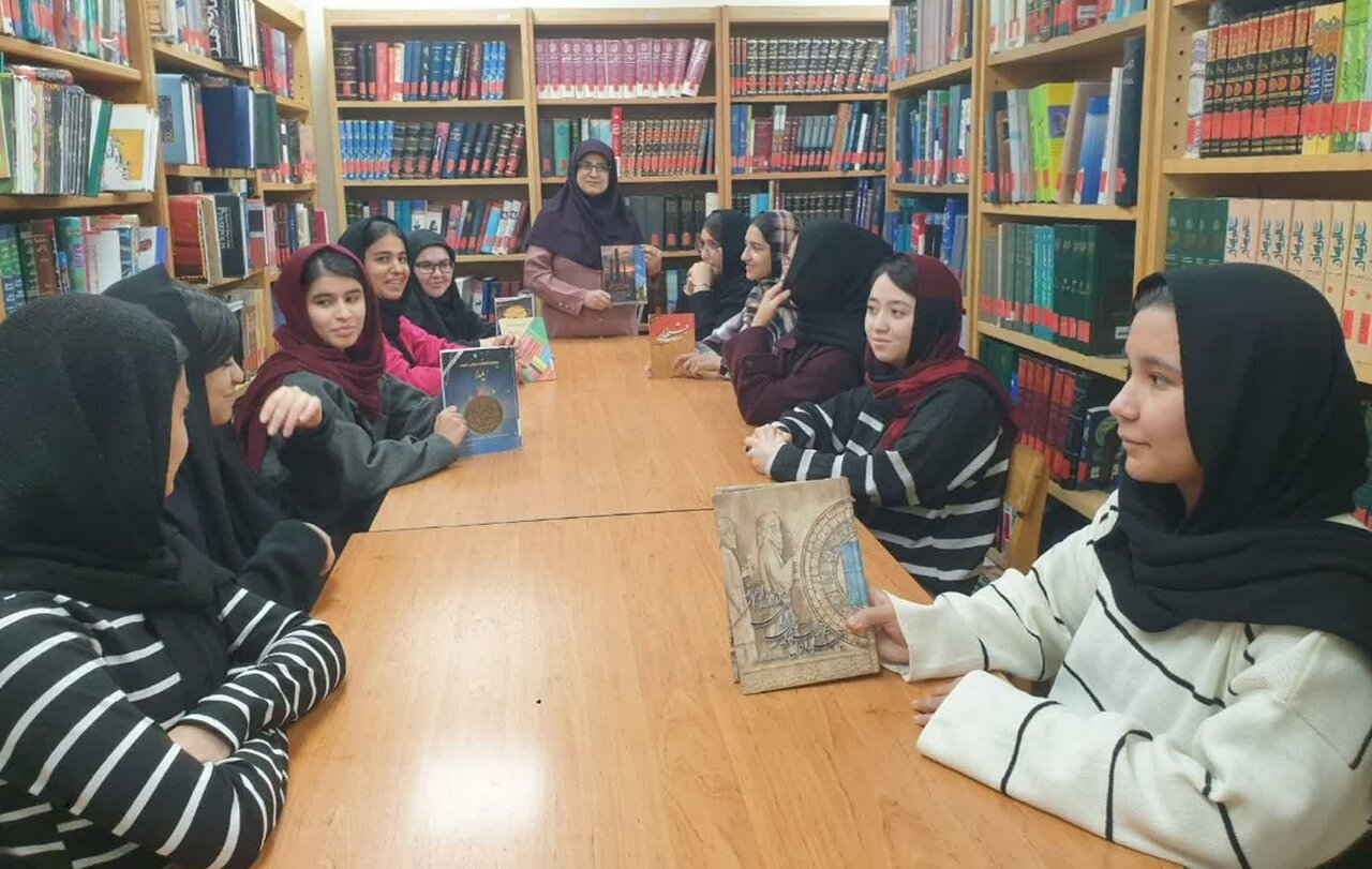 گرامیداشت شب چله باستانی همراه با مخاطبان کتابخانه‌های عمومی استان تهران