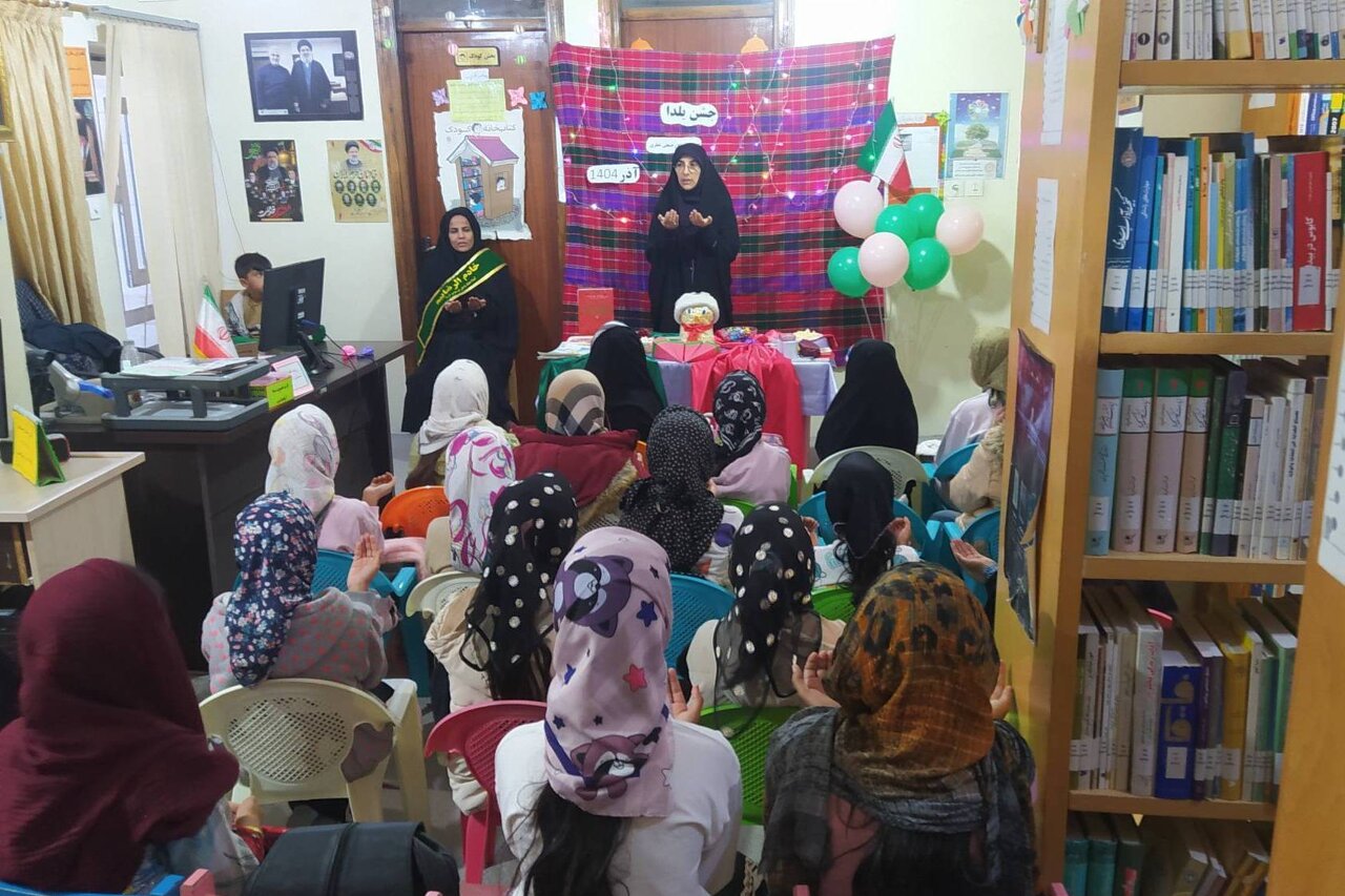 یلداخوانی در کتابخانه‌های عمومی گلستان