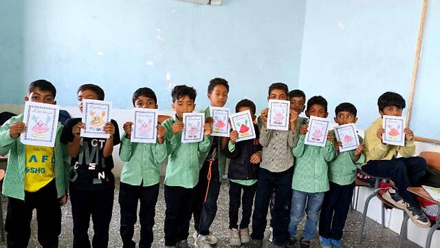 از شاهنامهخوانی تا کاردستی: کتابخانههای عمومی کرمان میزبان یلدای رنگارنگ کودکان شدند