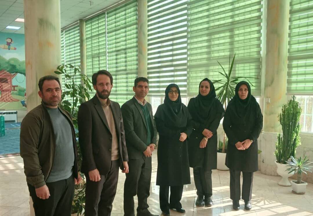 بازدید مدیرکل کتابخانههای عمومی لرستان از زیرساختهای فرهنگی الیگودرز