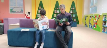 کودک کتابخوان مریوانی