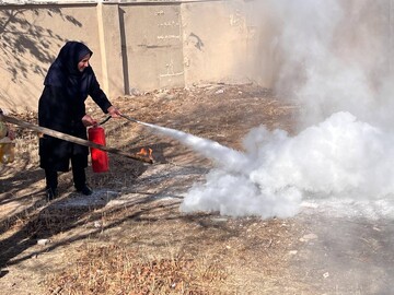 کارگاه آموزشی اطفای حریق برای کتابداران ابهر برگزار شد