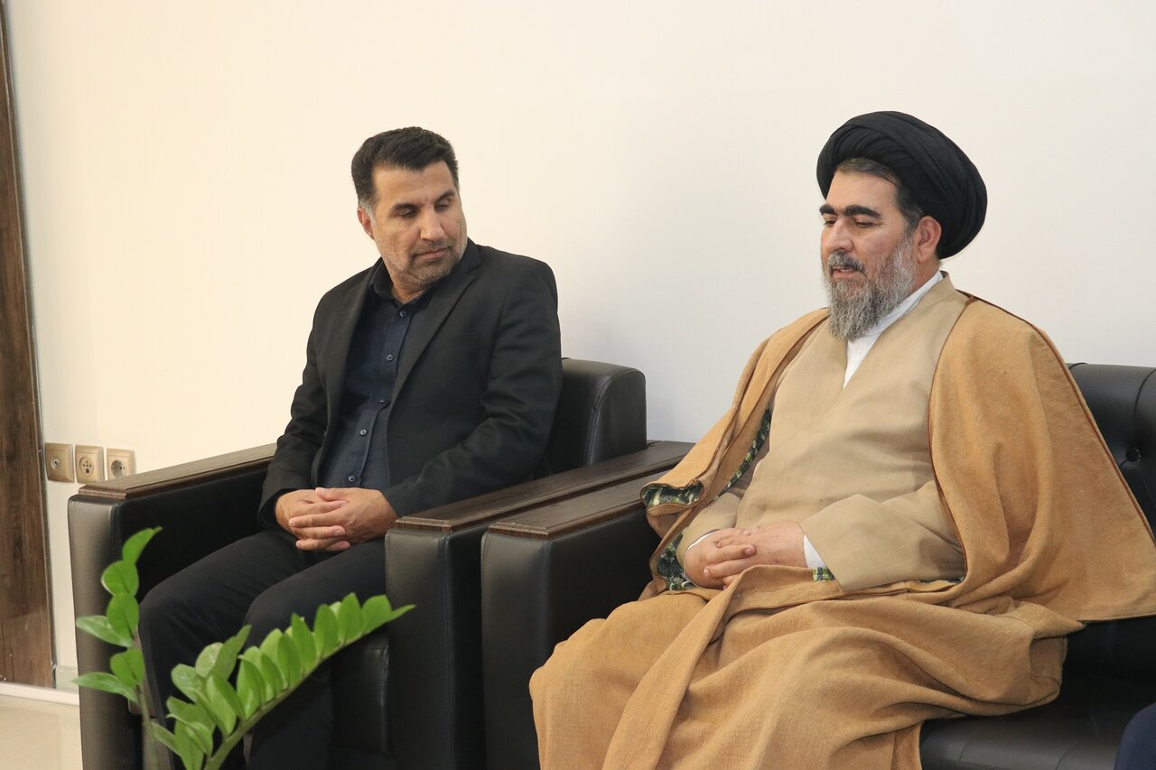 تقویت برنامه‌های مهدوی و فرهنگی در کتابخانه‌های عمومی خراسان‌ رضوی