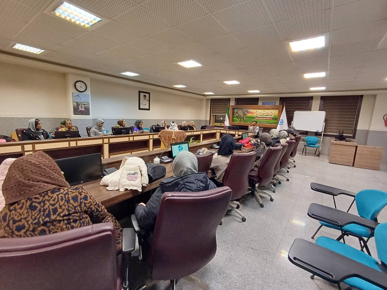 کارگاه «خانواده و پرورش نسل آینده» در کتابخانه سیدافضل موسوی زنجان برگزار شد