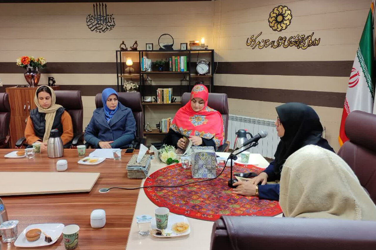 نقد و بررسی کتاب «وقوع وحشی» در اراک