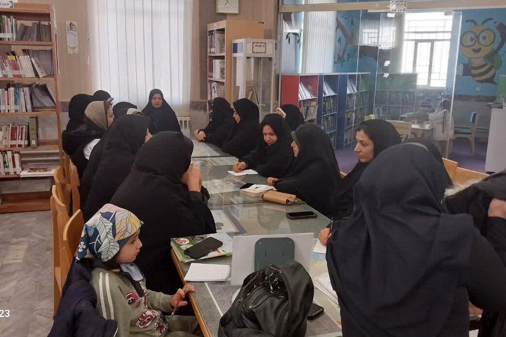 میزبانی از اقشار مختلف در کتابخانههای عمومی استان مرکزی
