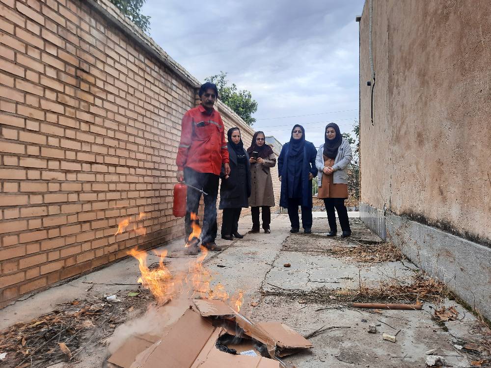 کتابخانههای عمومی خوزستان، سنگربانان جدید دانش و ایمنی در برابر آتش