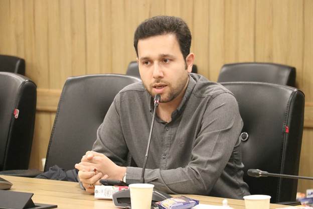 محفل شعرخوانی «هم مکتب» در کتابخانه مرکزی امام خمینی‌(ره) مشهد