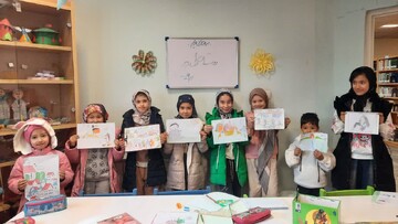 کارگاه نقاشی و رنگ‌آمیزی در کتابخانه فردوسی شهرستان پیشوا