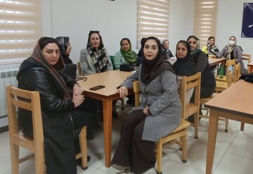 کارگاه «زندگی بهتر؛ فرزندپروری و مهارت‌های ارتباطی کودکان » در کتابخانه شیخ بهایی برگزار شد