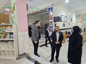 بازدید از کتابخانه دبیرسیاقی شهر محمدیه