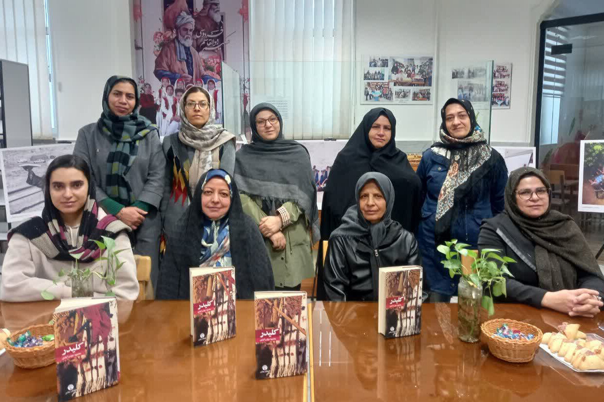 گرمای کتابخوانی در زمستان به همت کتابداران استان مرکزی