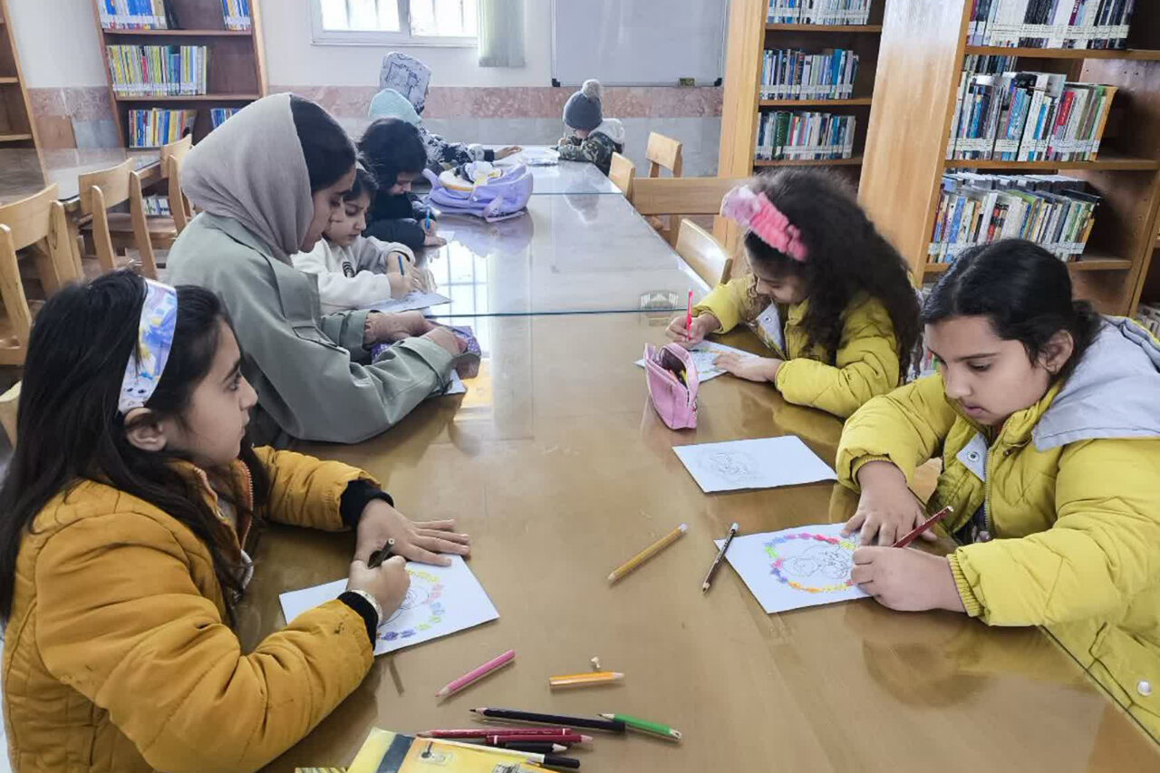 گفتوگو و همدلی با محوریت کتاب در کتابخانههای استان مرکزی