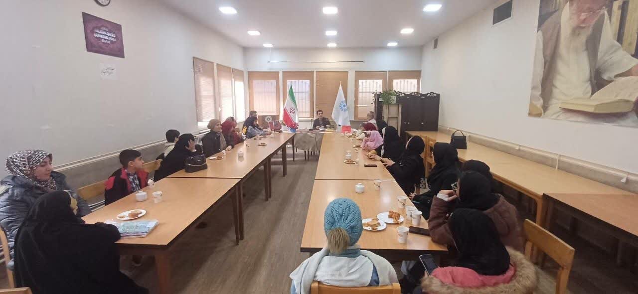 اولین جلسه خوانش شاهنامه در کتابخانه پانزده خرداد شهرستان پیشوا