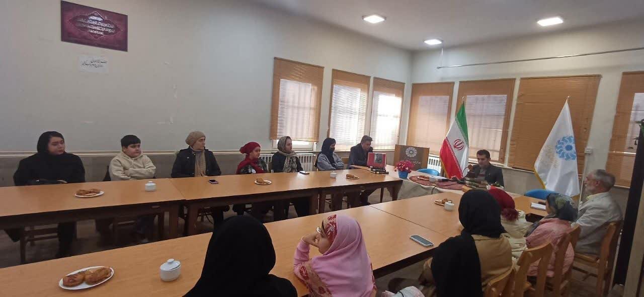 اولین جلسه خوانش شاهنامه در کتابخانه پانزده خرداد شهرستان پیشوا