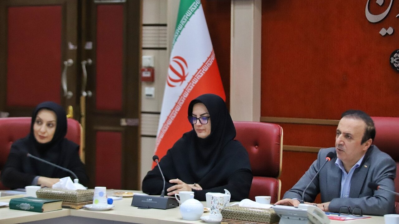 تبدیل کتابخانههای عمومی به کانونهای فرهنگی و مراکز تعامل اجتماعی