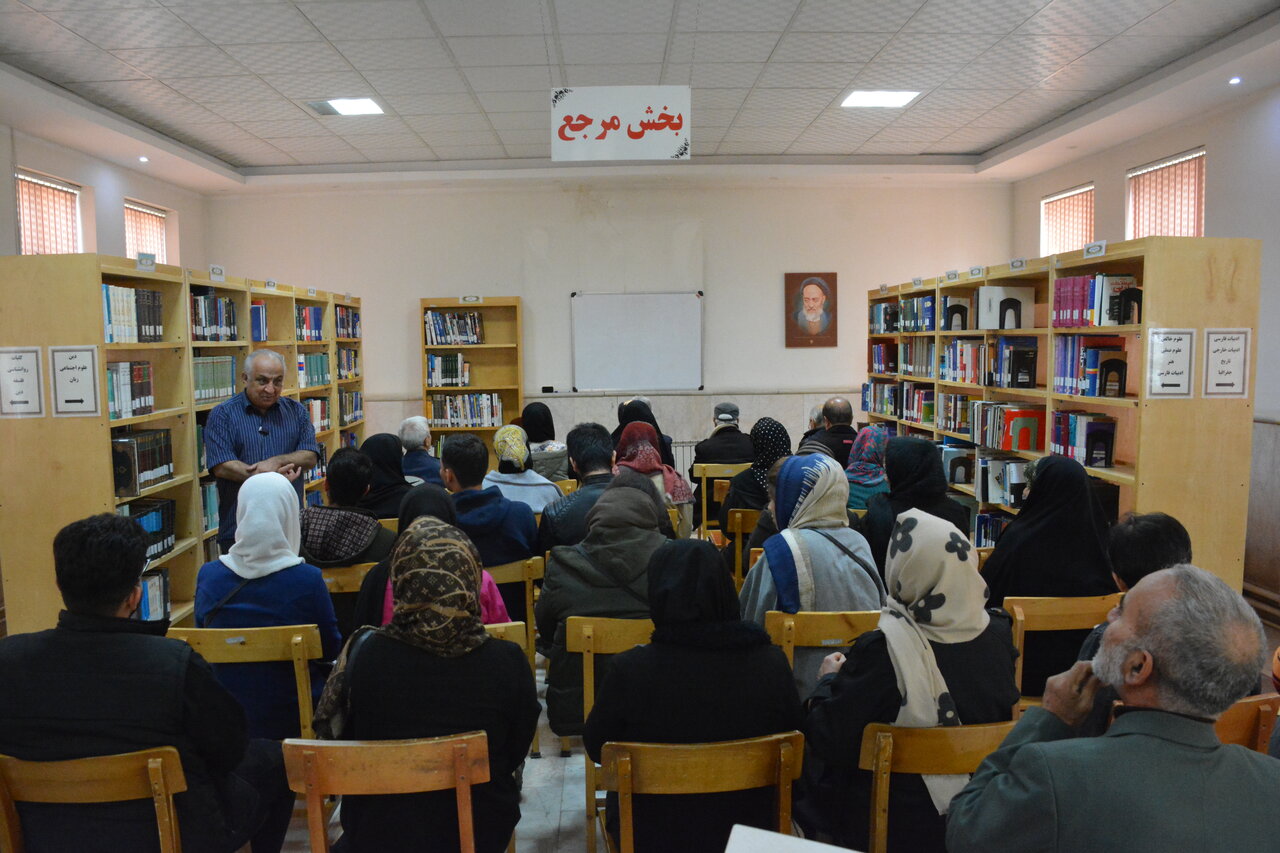 اجرای طرح جامع «کتابخانه برای همه» با رویکرد محلهمحور در کرمانشاه