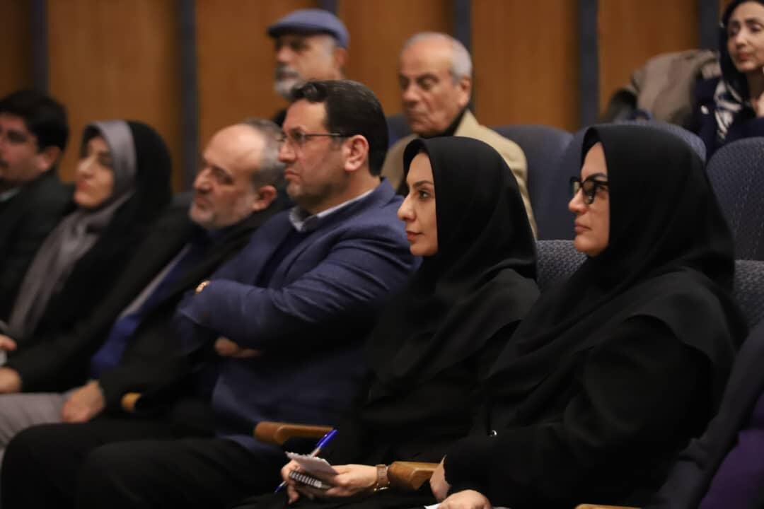 فانی، بنیانگذار نظامی اندیشمندانه در کتابداری ایران بود