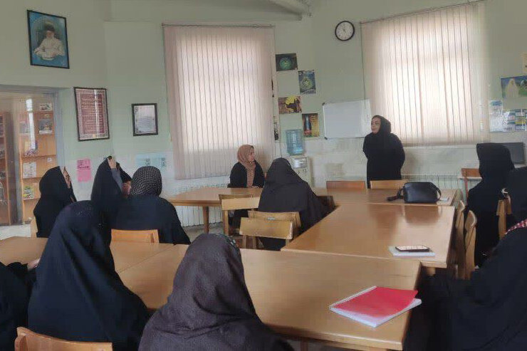 برگزاری کارگاههای آموزشی در کتابخانههای عمومی استان مرکزی