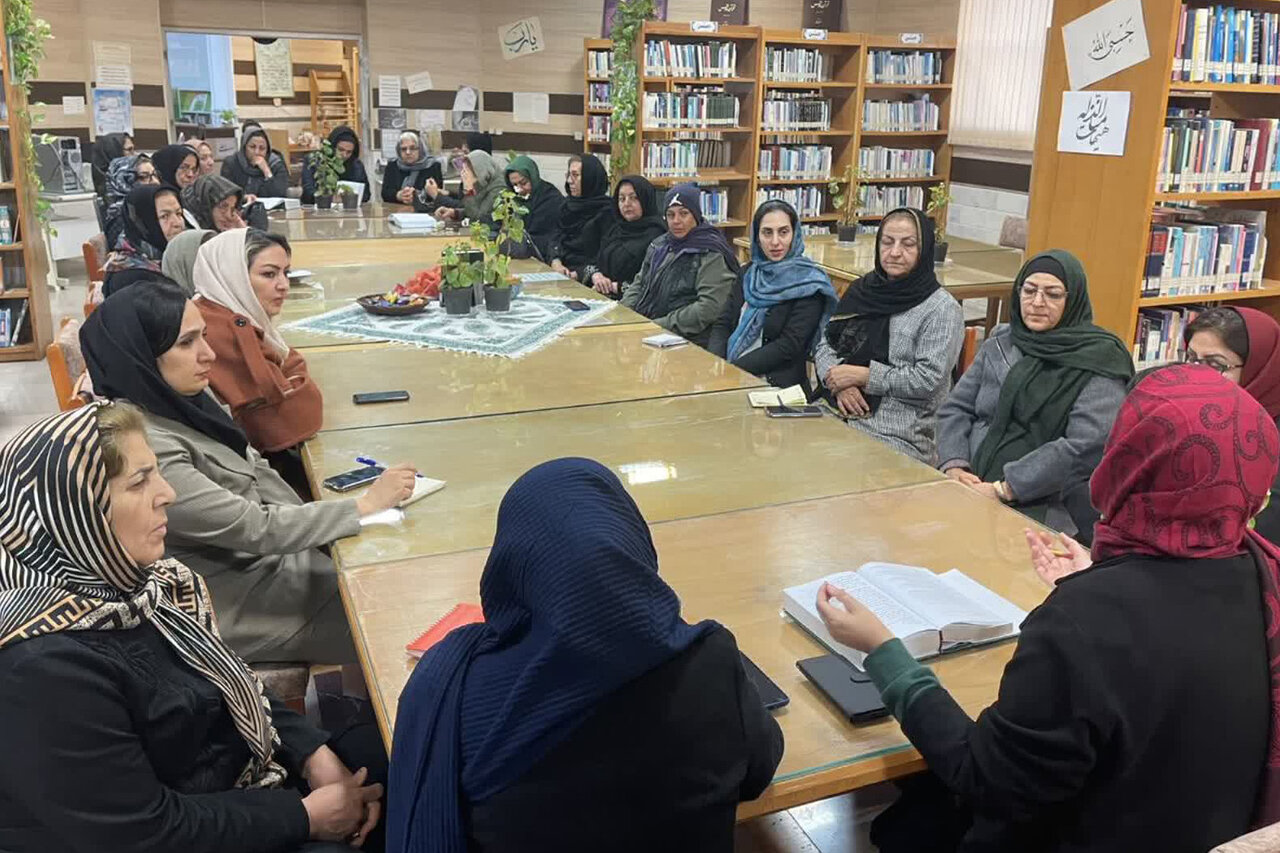 برگزاری کارگاههای آموزشی در کتابخانههای عمومی استان مرکزی