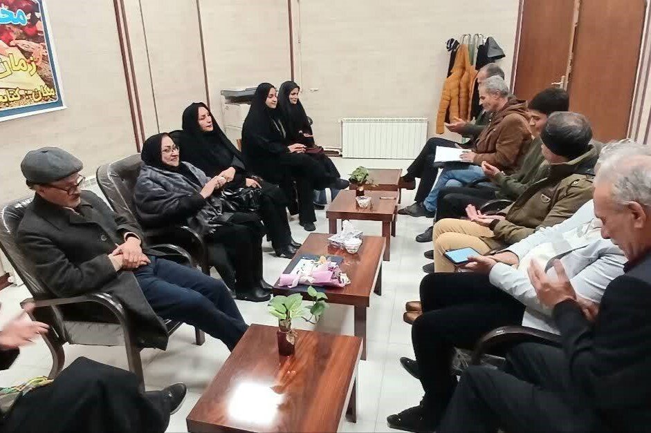 پانزدهمین محفل ادبی «رویش» در کتابخانه عمومی شهید مطهری شهرستان فریمان