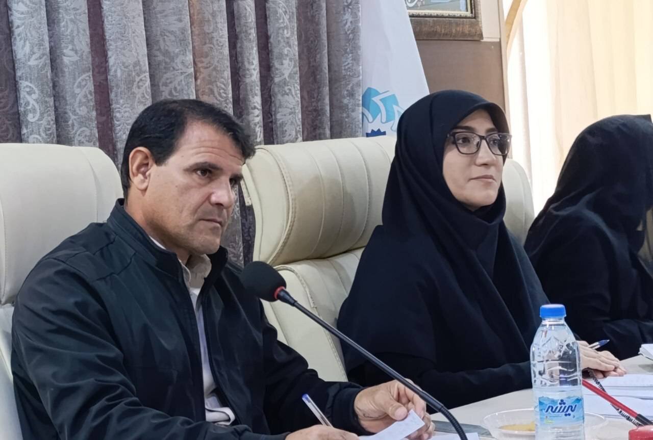 تأکید مدیرکل کتابخانههای عمومی لرستان بر انسجام و وحدت کارکنان و کتابداران