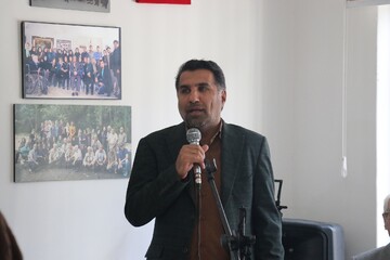 کتاب، پلی برای نشاط سالمندان؛ بازدید سرپرست اداره کل کتابخانه‌های عمومی خراسان رضوی از مرکز نگهداری سالمندان «نشاط»