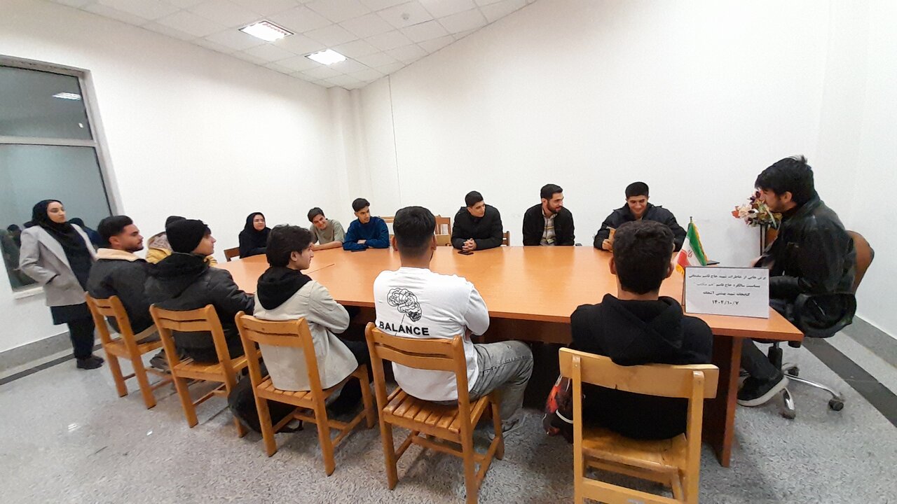 نوجوانان شهر آشخانه با «مکتب شهید سلیمانی» در قاب تصویر و کلام آشنا شدند