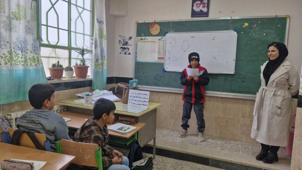 رویداد «جان پدر» با طعم دلنوشتههای کودکان در دبستان شهید اندرزگو برگزار شد