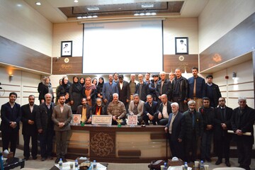 اداره‌کل کتابخانه‌های عمومی کرمانشاه با نشست‌ها و محافل ادبی، فرهنگ مطالعه را تقویت کرد