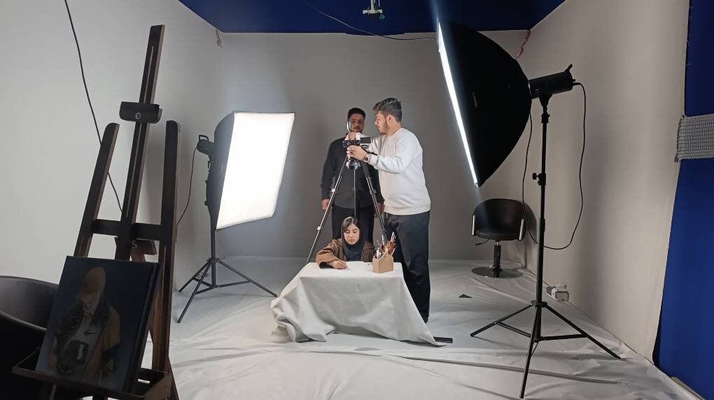 معرفی کتاب «نامزد گلوله ها» با همکاری هنرمندان لرستانی در شبکه سیمای استان