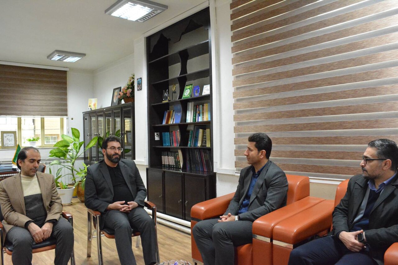 تقویت فرهنگ مطالعه در کرمانشاه با برگزاری نشست‌ها و محافل ادبی در استان