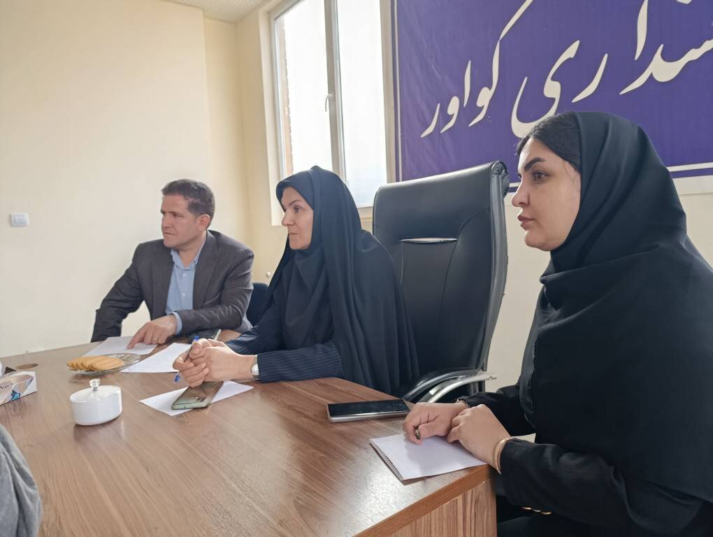 تقویت فرهنگ مطالعه در کرمانشاه با برگزاری نشست‌ها و محافل ادبی در استان