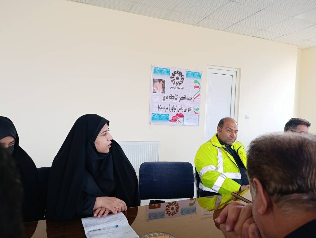 تقویت فرهنگ مطالعه در کرمانشاه با برگزاری نشستها و محافل ادبی در استان