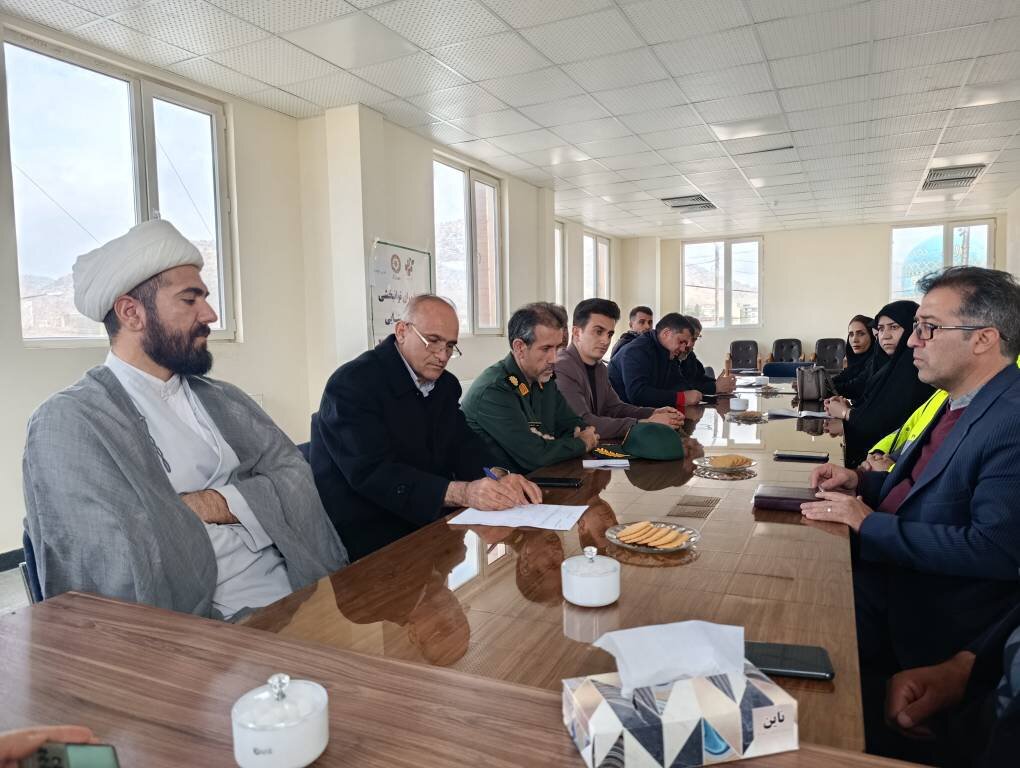 تقویت فرهنگ مطالعه در کرمانشاه با برگزاری نشستها و محافل ادبی در استان