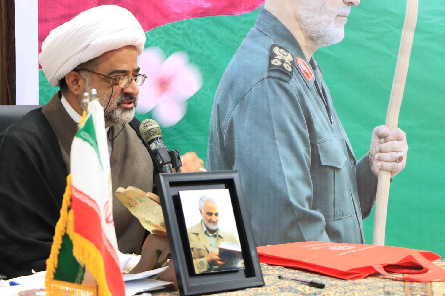 ویژه برنامه «هم مکتب» در بندرعباس برگزار شد