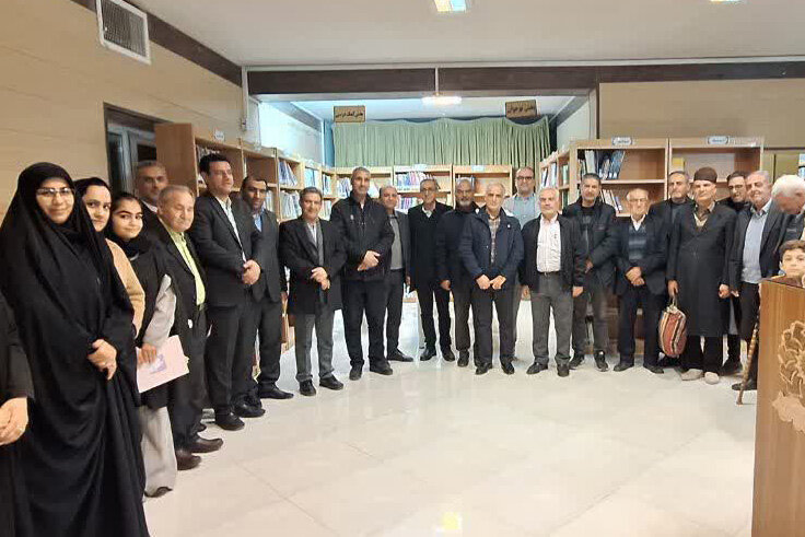 ویژهبرنامه کتابخوانی «الف، ب، پدر» در کتابخانه اشراق دلیجان