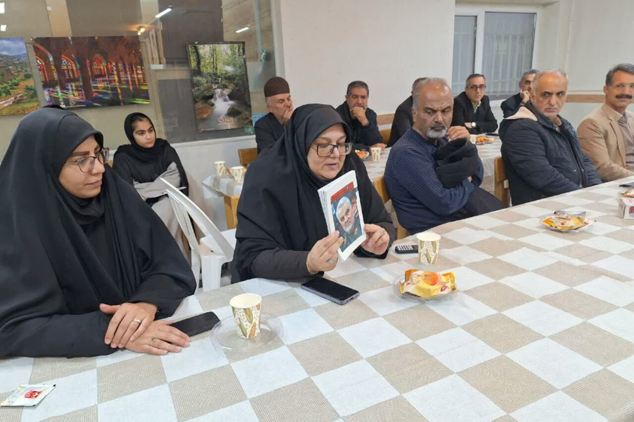 ویژه‌برنامه کتابخوانی «الف، ب، پدر» در کتابخانه اشراق دلیجان