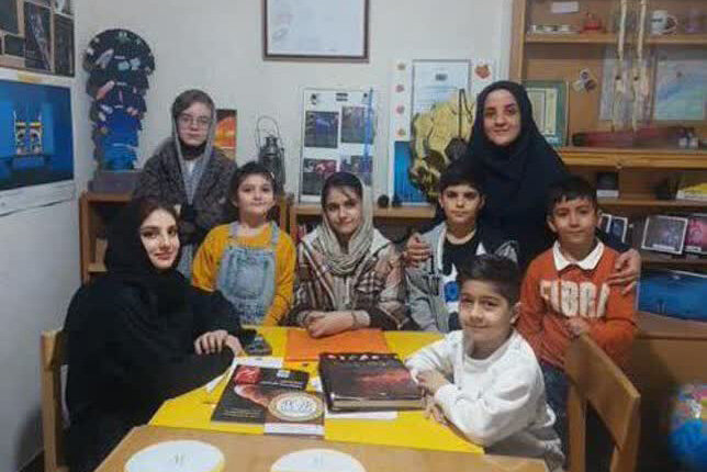 برگزاری نشستهای ادبی، علمی و آموزشی در کتابخانههای عمومی استان مرکزی