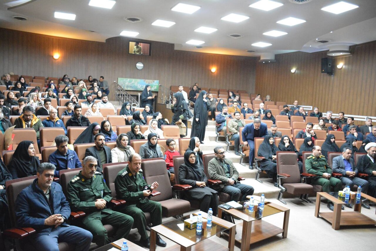 تقویت دیپلماسی فرهنگی کتابخانههای عمومی کرمانشاه با اجرای برنامههای متنوع هنری، فراگیر و مناسبتی