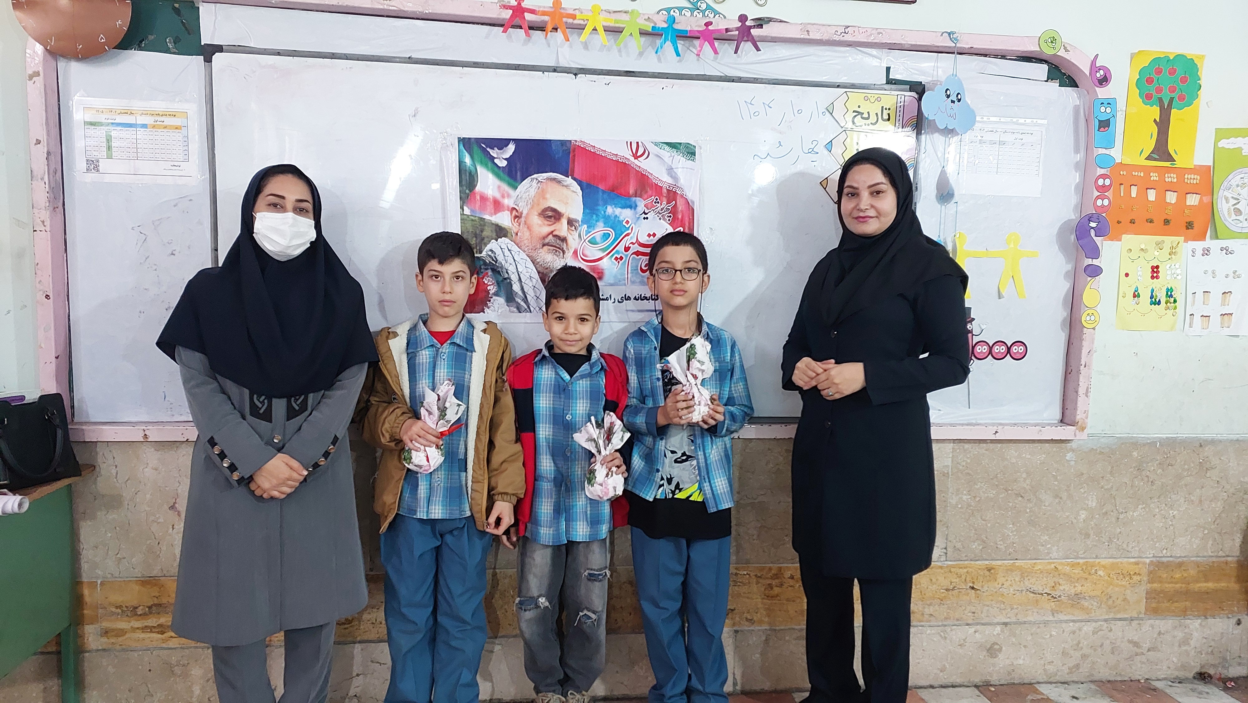 یاد سردار سلیمانی با رویکردی کتابمحور، در رامشیر گرامی داشته شد