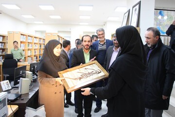 بازدید از کتابخانه شهید صدر در شهرستان بردسیر