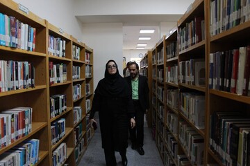 بازدید از کتابخانه شهید صدر در شهرستان بردسیر