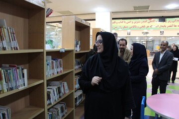 بازدید از کتابخانه مرکزی بم