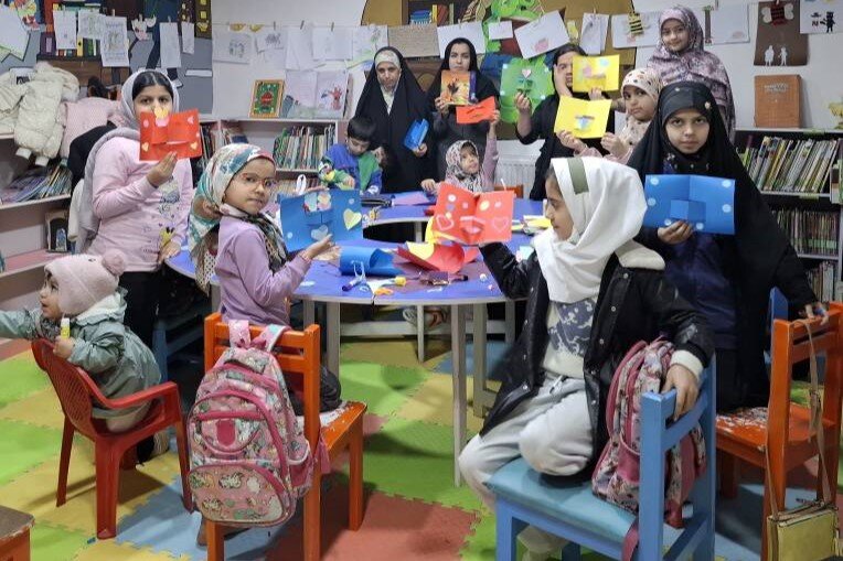 جشن کتابخوانی و قصهگویی در مدارس و کتابخانههای خراسان رضوی برگزار شد