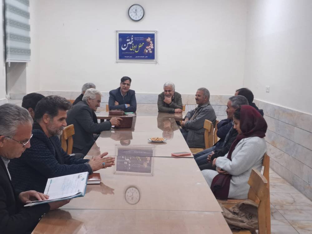 از نور قرآن تا شکوه شعر و بصیرت؛ کتابخانهها قلب تپنده محافل فرهنگی استان