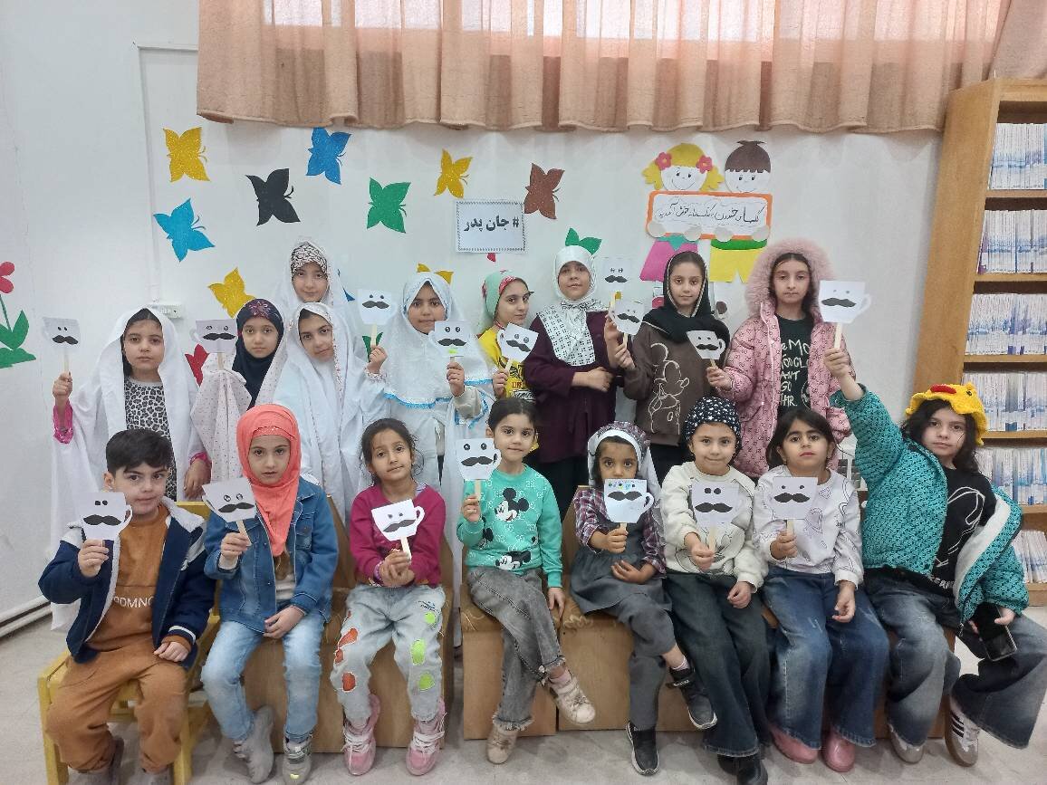 کتابخانه‌های عمومی استان زنجان، میزبان ویژه برنامه‌های فرهنگی «جان پدر» و «سردار دل‌ها» بودند