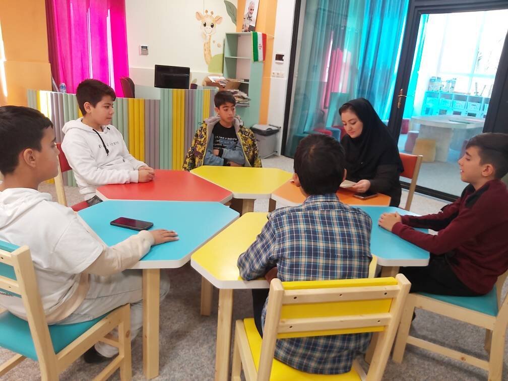 کتابخانههای عمومی استان زنجان، میزبان ویژه برنامههای فرهنگی «جان پدر» و «سردار دلها» بودند