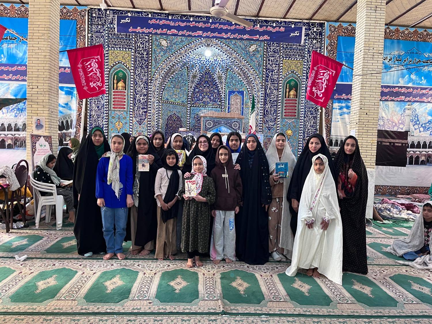 پیوند معنویت و مطالعه در مراسم اعتکاف با برنامه‌های متنوع کتابخانه‌های عمومی هرمزگان